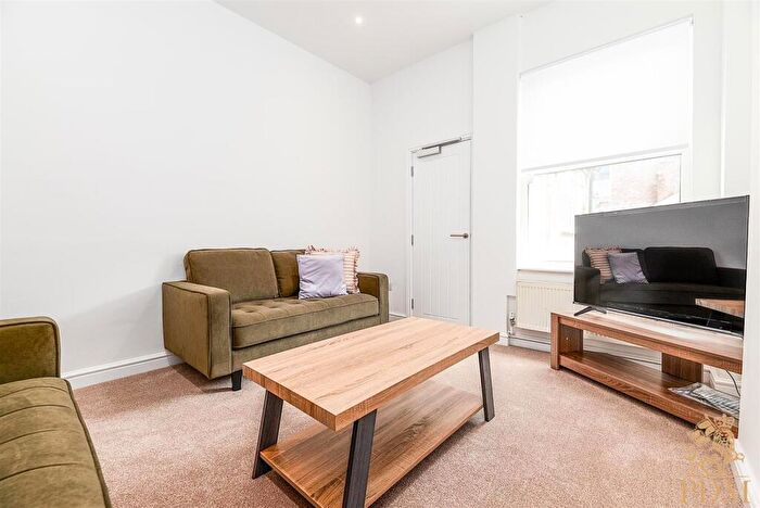 3 Bedroom Terraced House To Rent In Chippendale Street, Nottingham, NG7