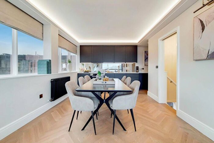 3 Bedroom Maisonette To Rent In Cavaye Place, South Kensington, London, SW10