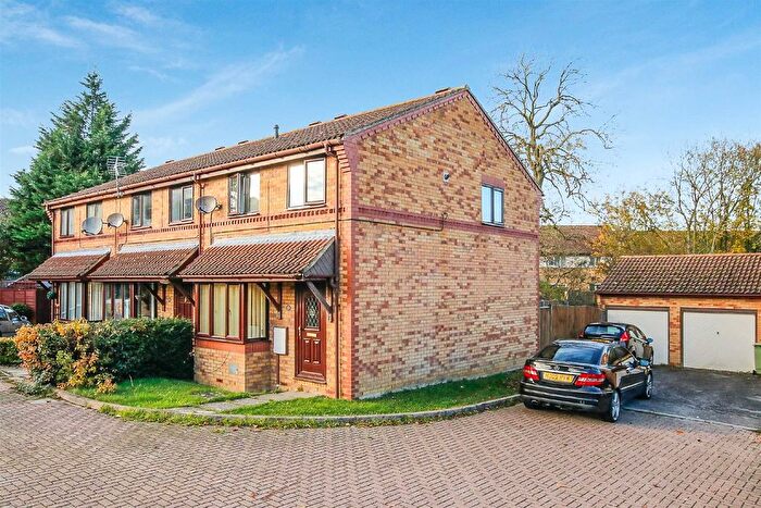 3 Bedroom End Of Terrace House To Rent In Beckinsale Grove, Crownhill, Milton Keynes, MK8