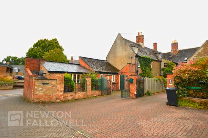 2 Bedroom Cottage To Rent In Alwyne Close, Oakham, LE15