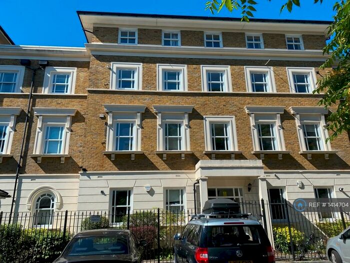 2 Bedroom Flat To Rent In Lewisham Way, London, SE4