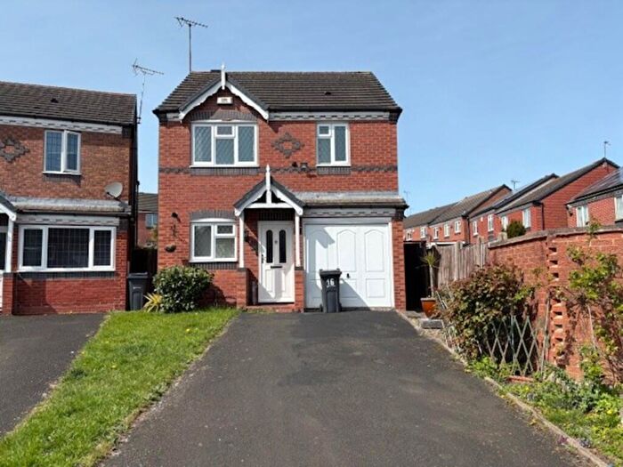 3 Bedroom Detached House To Rent In Grattidge Road, Acocks Green, B27