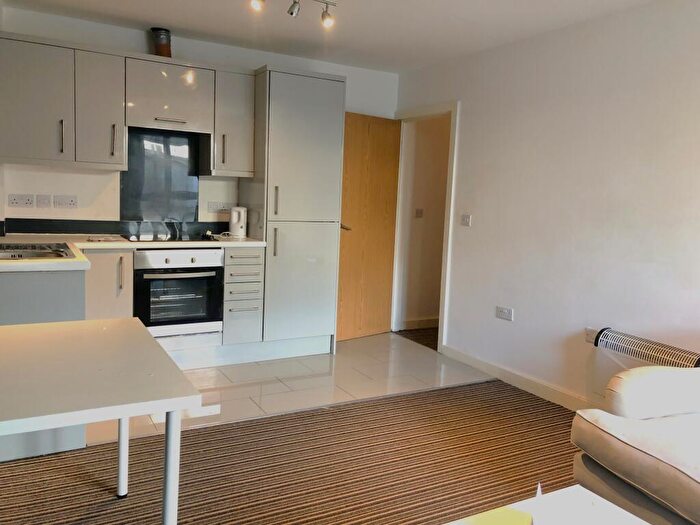 1 Bedroom Apartment To Rent In Richmond Village, Richmond Road, Cardiff, CF24
