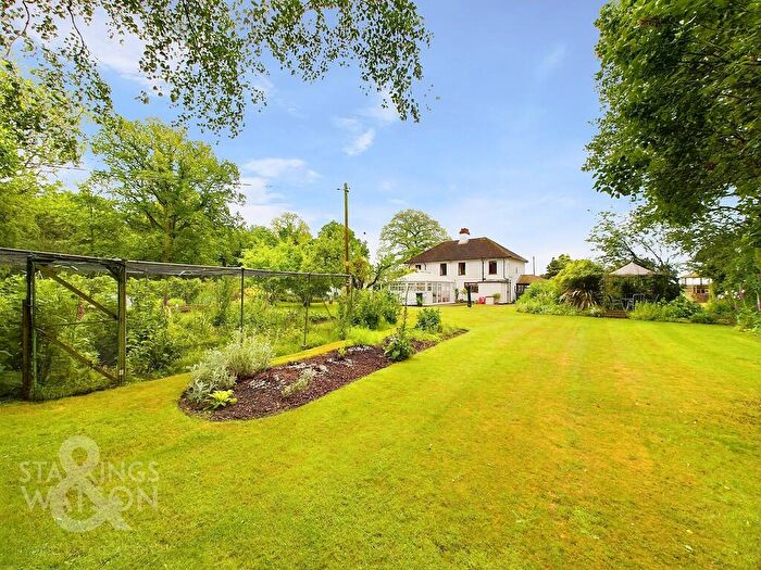 5 Bedroom Detached House For Sale In Wood Lane, Buckenham, Norwich, NR13