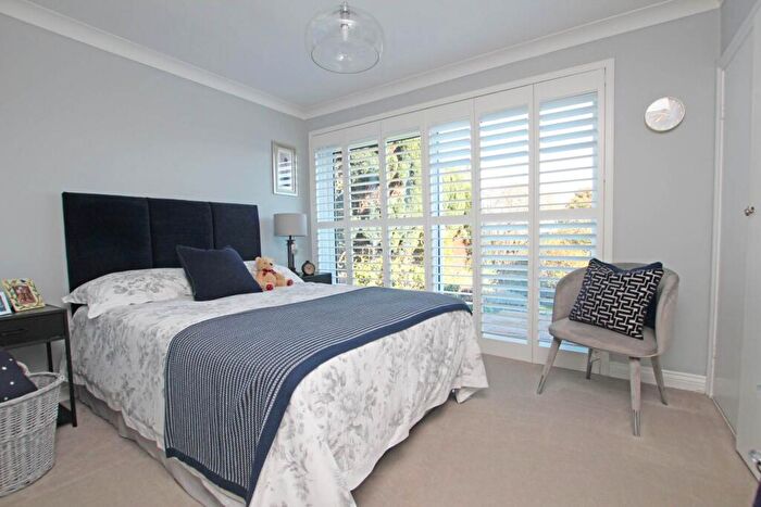 2 Bedroom Detached House For Sale In Angus Close, Eastbourne, BN20