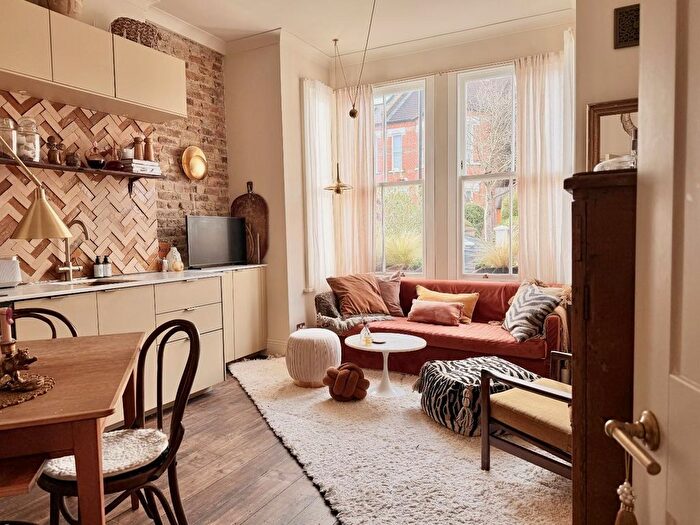 1 Bedroom Flat For Sale In Selsdon Road, London, SE27