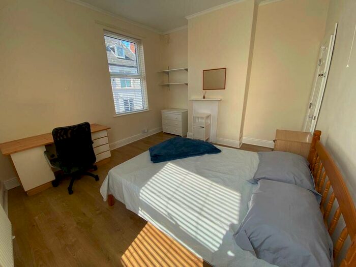 4 Bedroom Terraced House To Rent In Croydon Street, Sheffield, S11