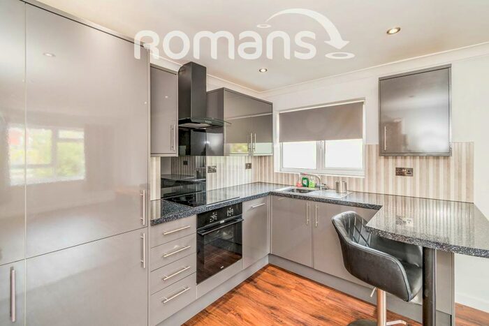 2 Bedroom Apartment To Rent In Winchester, Hampshire, SO23