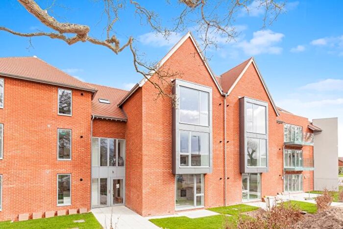 2 Bedroom Apartment To Rent In Denchworth Road, Grove, OX12