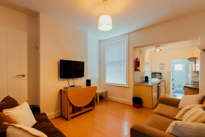 4 Bedroom Flat To Rent In Broad Street, Loughborough LE11