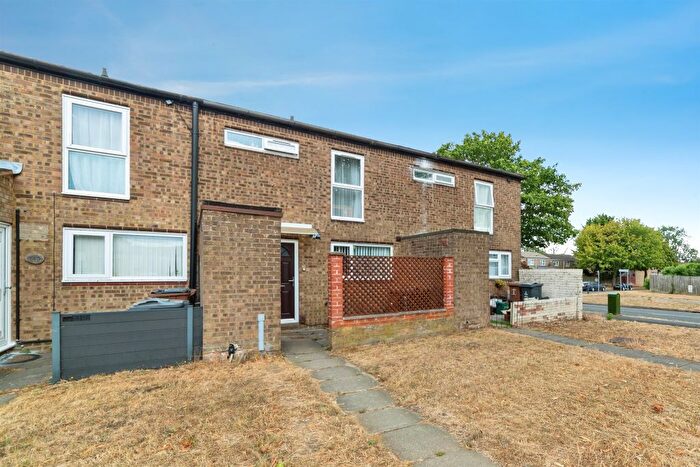 3 Bedroom Terraced House For Sale In Canterbury Way, Stevenage, SG1