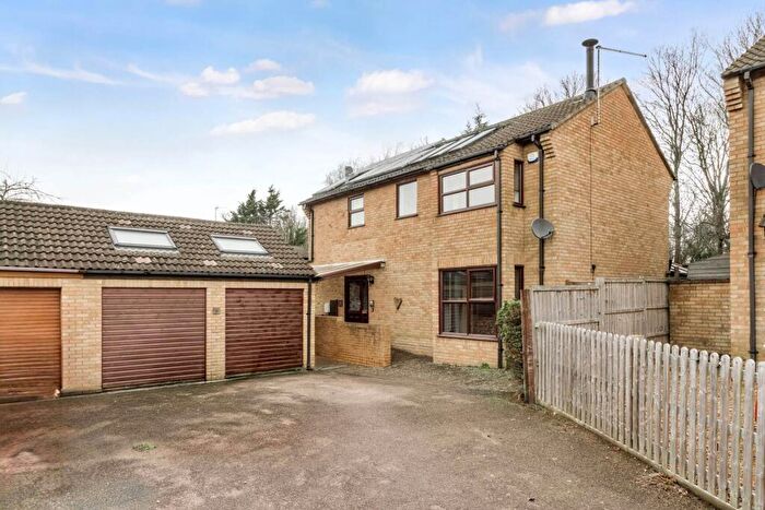 4 Bedroom Detached House For Sale In Hetton Close, Heelands, MK13
