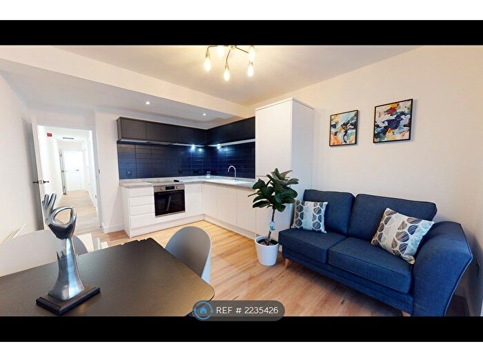 2 Bedroom Flat To Rent In Northcote Street, Cardiff, CF24
