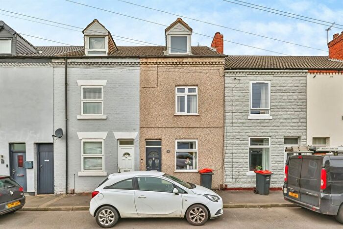 4 Bedroom Terraced House For Sale In Occupation Road, Hucknall, Nottingham, NG15