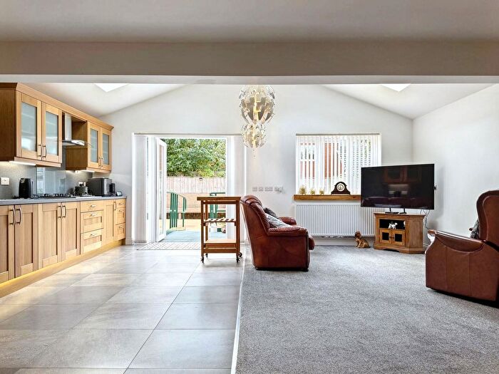2 Bedroom Semi-Detached Bungalow For Sale In Mayfield Gardens, Jarrow, NE32