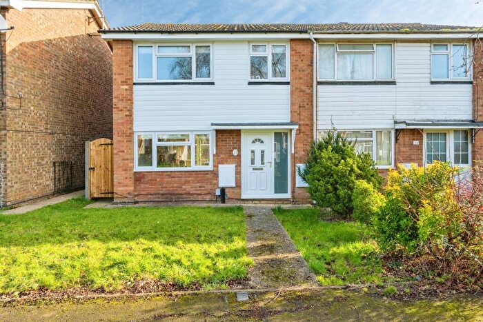 3 Bedroom End Of Terrace House For Sale In Pegasus Road, Leighton Buzzard, LU7