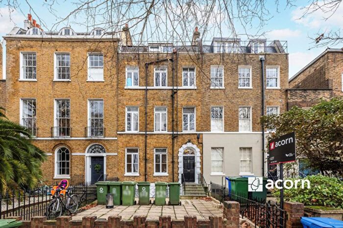 Flat To Rent In Kennington Park Road Kennington, SE11