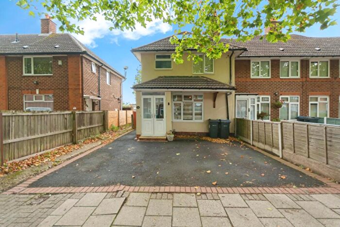 3 Bedroom End Of Terrace House For Sale In Hilderstone Road, Birmingham, West Midlands, B25