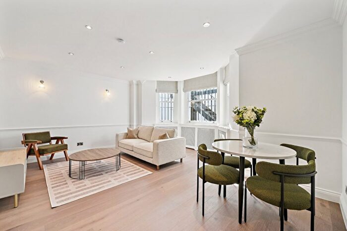 2 Bedroom Flat To Rent In Manson Place, London, SW7