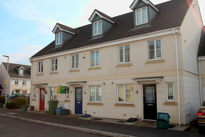 3 Bedroom Town House To Rent In Rosebay Gardens, Cheltenham, Gloucestershire, GL51