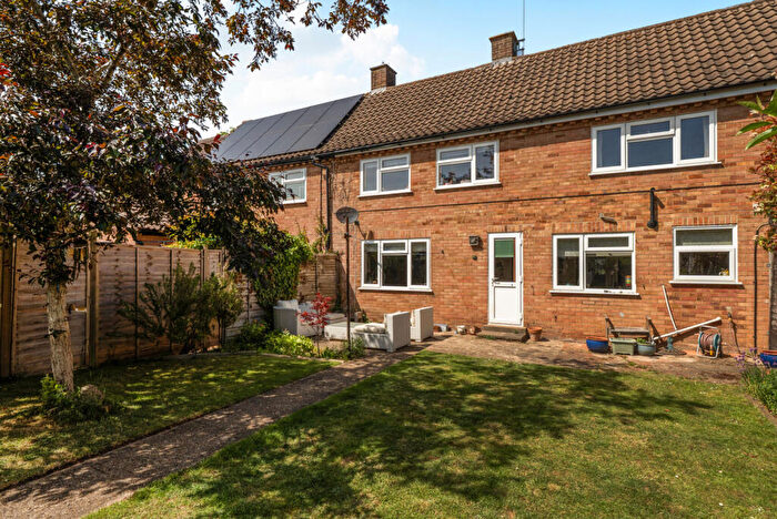 3 Bedroom Terraced House For Sale In Elvendon Road, Goring, Reading, Oxfordshire, RG8