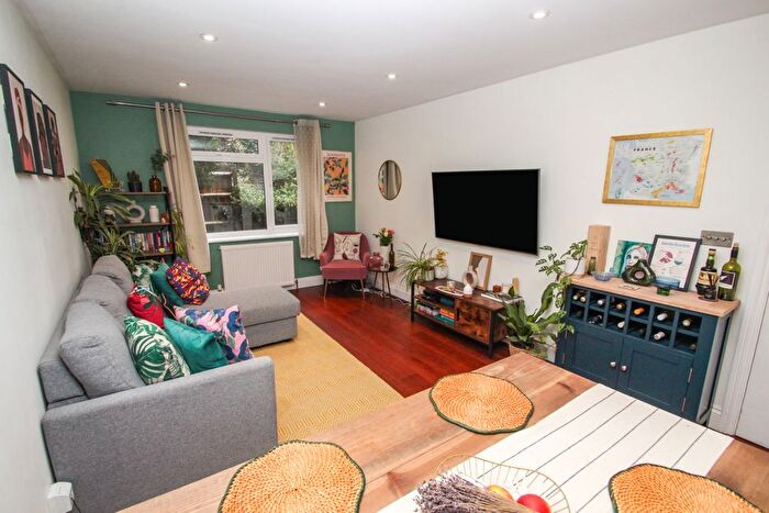 2 Bedroom Flat To Rent In Norman House, Norman Road, Leytonstone, London, E11