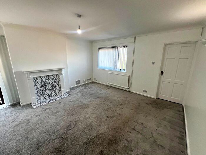 3 Bedroom End Of Terrace House To Rent In Deepglade Close, Swansea, SA1