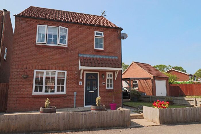 3 Bedroom Detached House For Sale In Byre Way, Burton Fleming, YO25