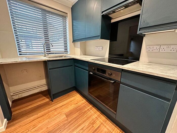 1 Bedroom Flat To Rent In Wilton Road, Salisbury, SP2