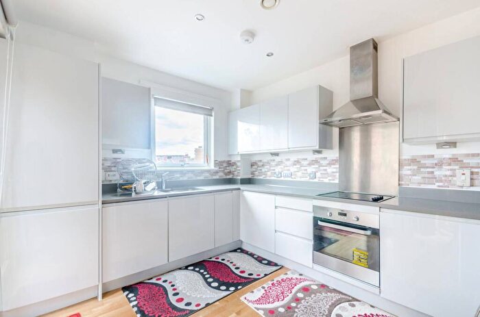 2 Bedroom Flat For Sale In Brandon Court, , Canning Town, London, E16
