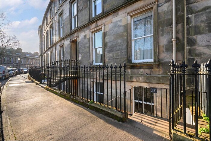 2 Bedroom Flat For Sale In Howard Place - Garden Apartment, St. Andrews, Fife, KY16
