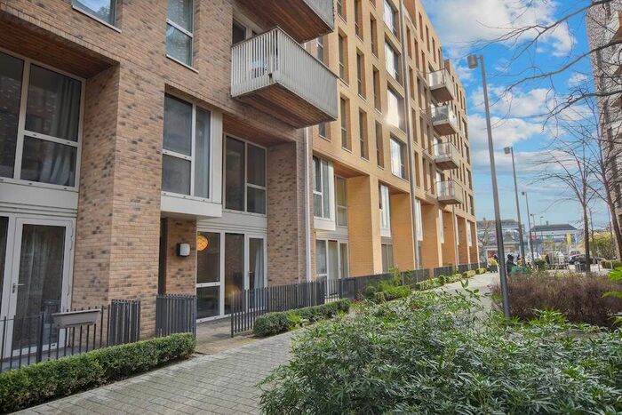 2 Bedroom Maisonette For Sale In Truman Walk, E3