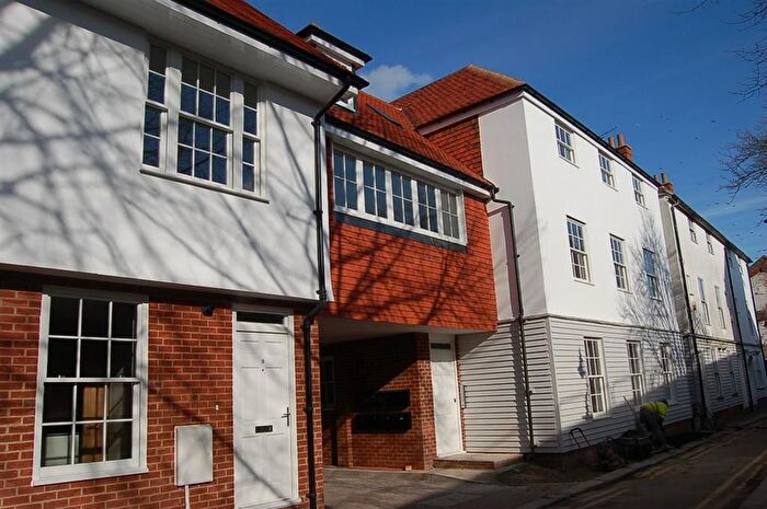 1 Bedroom Flat To Rent In Church Lane, St Mildreds, Canterbury, CT1