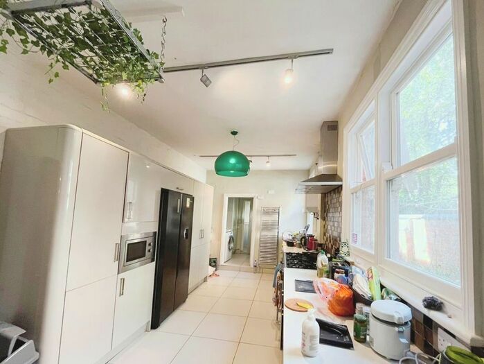 5 Bedroom Terraced House To Rent In Sykefield Avenue, West End, Leicester, LE3