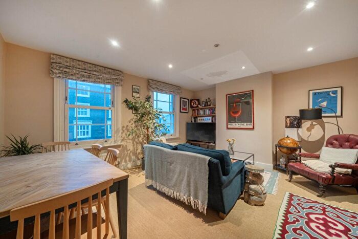 2 Bedroom Flat For Sale In Choumert Road, London, SE15