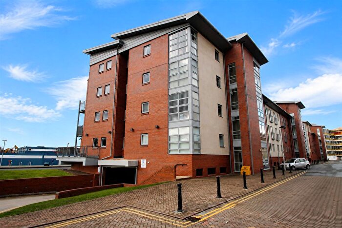2 Bedroom Apartment To Rent In Shot Tower Close, Chester, CH1