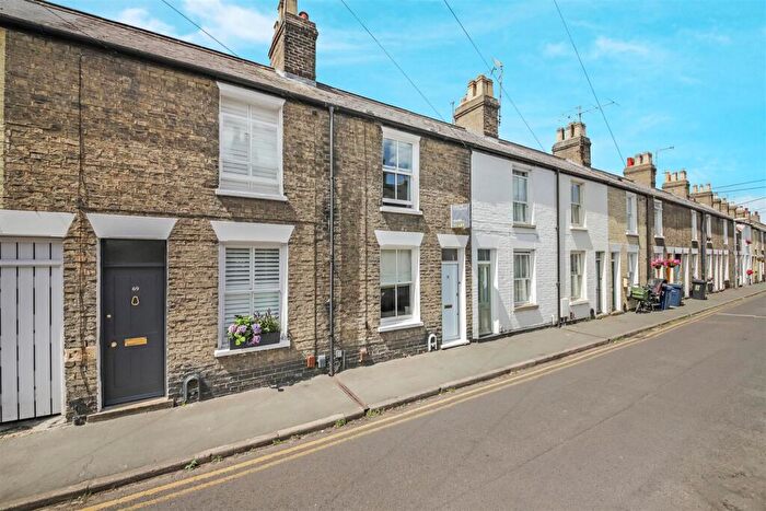 2 Bedroom Terraced House To Rent In York Street, Cambridge, CB1