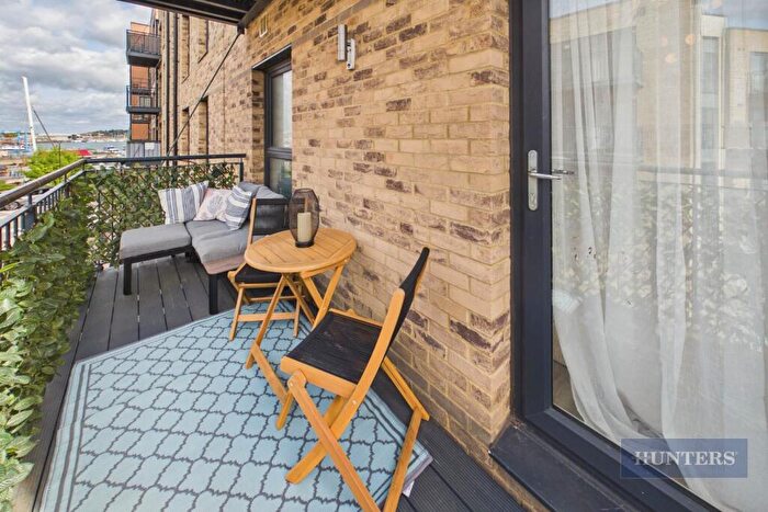 2 Bedroom Flat For Sale In Thomas Blake Avenue, Southampton, SO14
