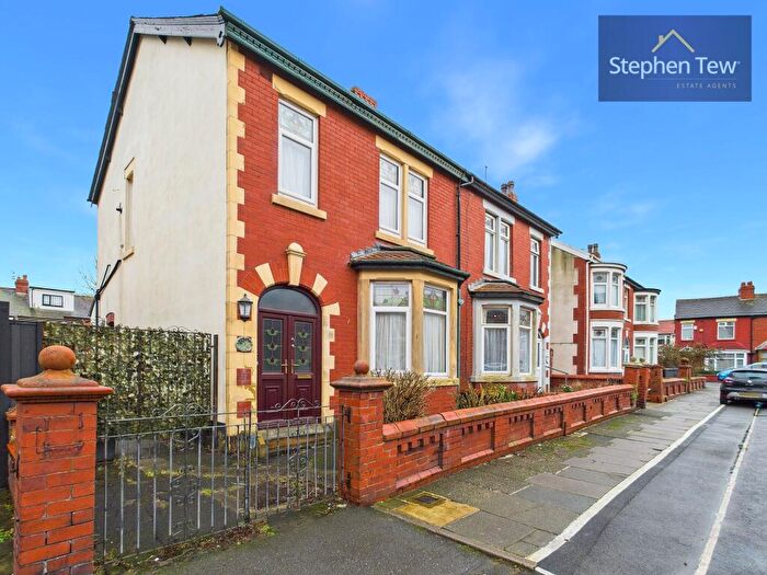 3 Bedroom Semi-Detached House For Sale In St. Albans Road, Blackpool, FY1