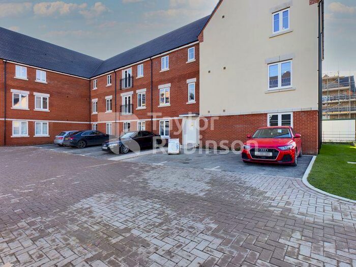 2 Bedroom Apartment To Rent In Sangster Close, Crawley, RH10