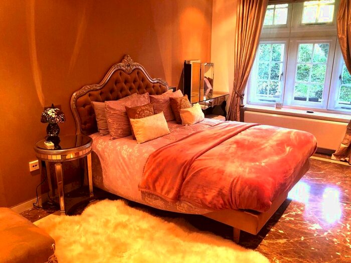 5 Bedroom Flat To Rent In Knightsbridge, London, SW1X