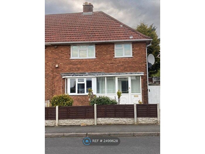 4 Bedroom Semi-Detached House To Rent In Brockhurst Crescent, Walsall, WS5