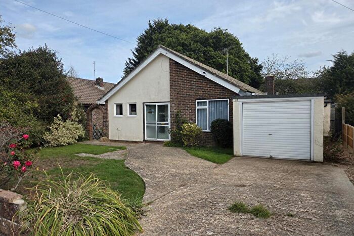 3 Bedroom Detached Bungalow For Sale In Harvest Road, Denmead, PO7