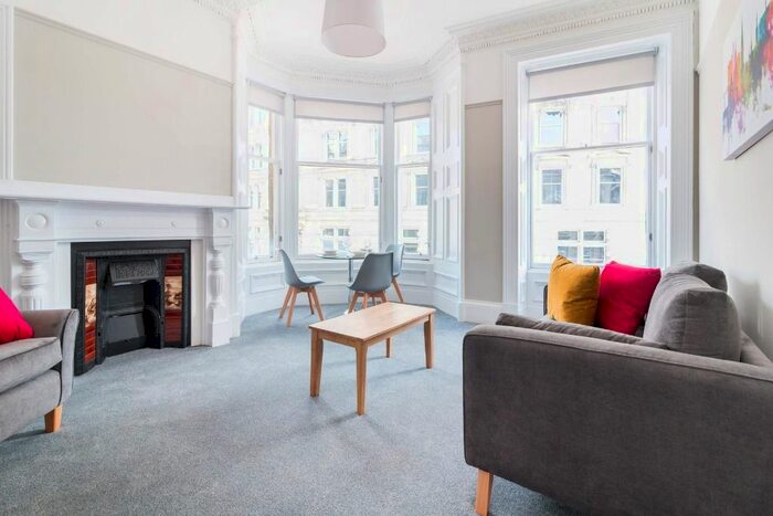 2 Bedroom Flat To Rent In Union Street, City Centre, Dundee, DD1