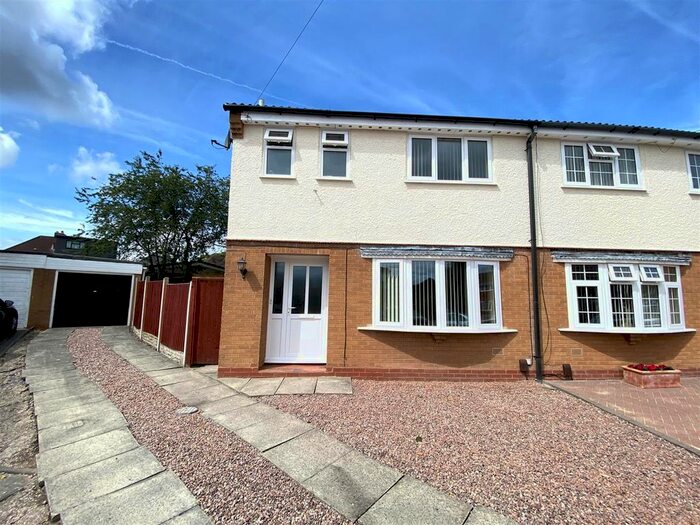 3 Bedroom Semi-Detached House To Rent In Fellbrook Close, Stechford, Birmingham, B33