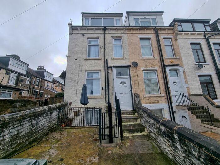 2 Bedroom Terraced House To Rent In Springcliffe Street, Bradford, BD8