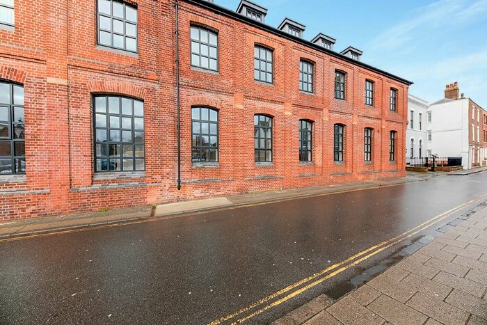 3 Bedroom Terraced House To Rent In Stour Street, Canterbury, Kent, CT1