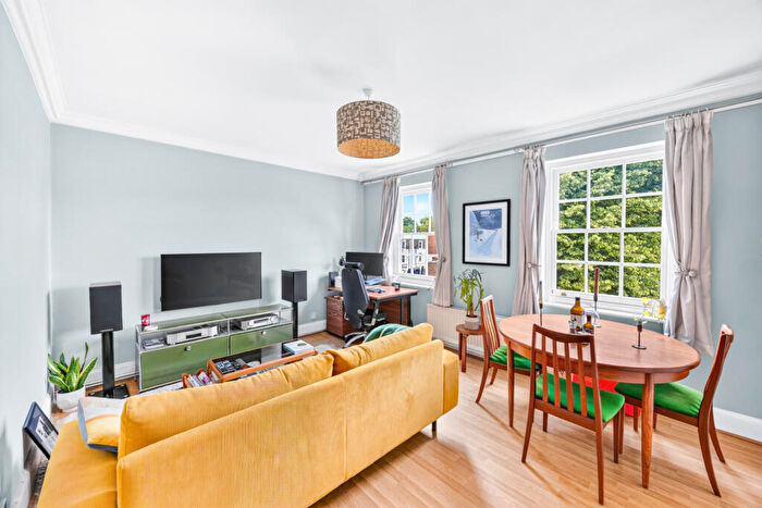 1 Bedroom Flat To Rent In John Spencer Square, Islington, N1
