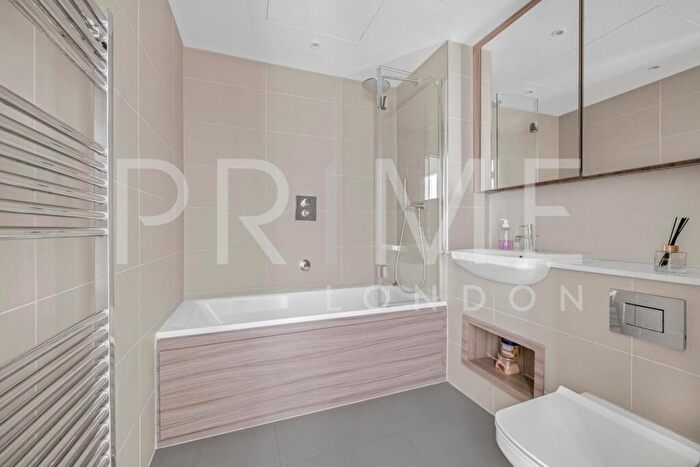 2 Bedroom Apartment To Rent In Lombard Wharf, Lombard Road, Battersea, SW11