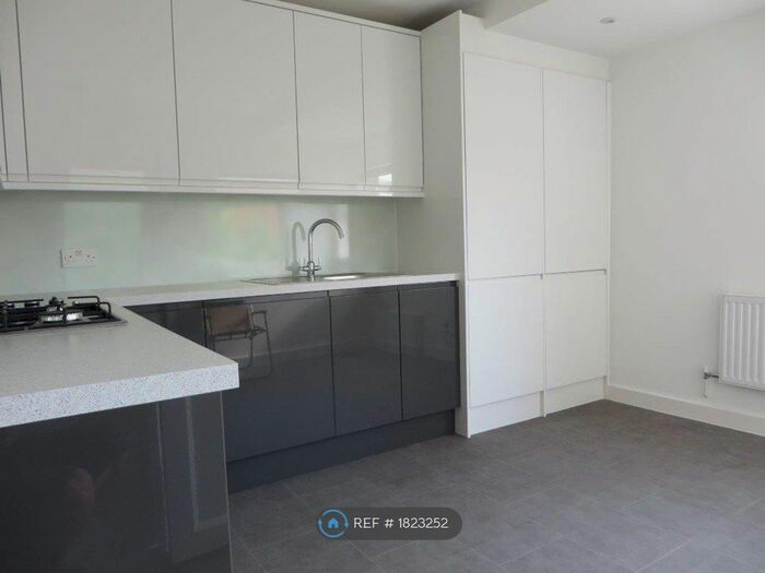 2 Bedroom Semi-Detached House To Rent In Priory Road, Reigate, RH2